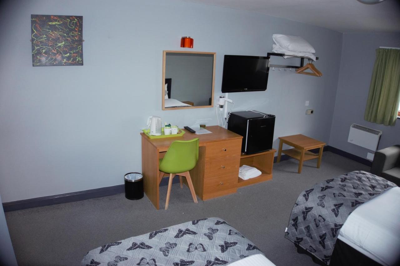 Happy Guests Lodge 로워휘틀리 외부 사진